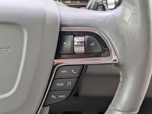 Used 2020 Lincoln Navigator L Reserve w/ Equipment Group 208A Reserve AWD/4WD image 28