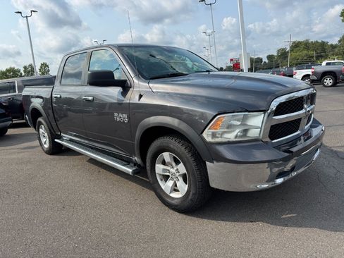 Used 2017 RAM 1500 Classic SLT AWD/4WD image 7