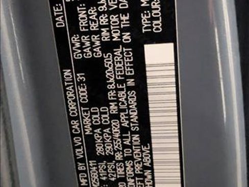 Used 2021 Volvo XC40 P8 Recharge image 24