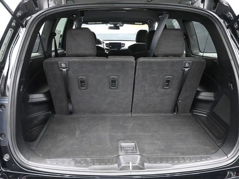 Used 2022 Honda Pilot Sport image 11