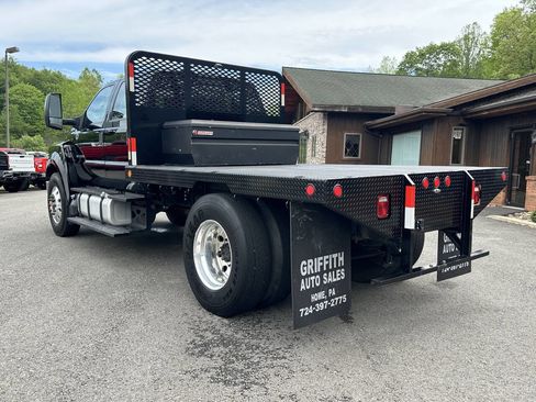 Used 2018 Ford F650 2WD Crew Cab Super Duty image 15