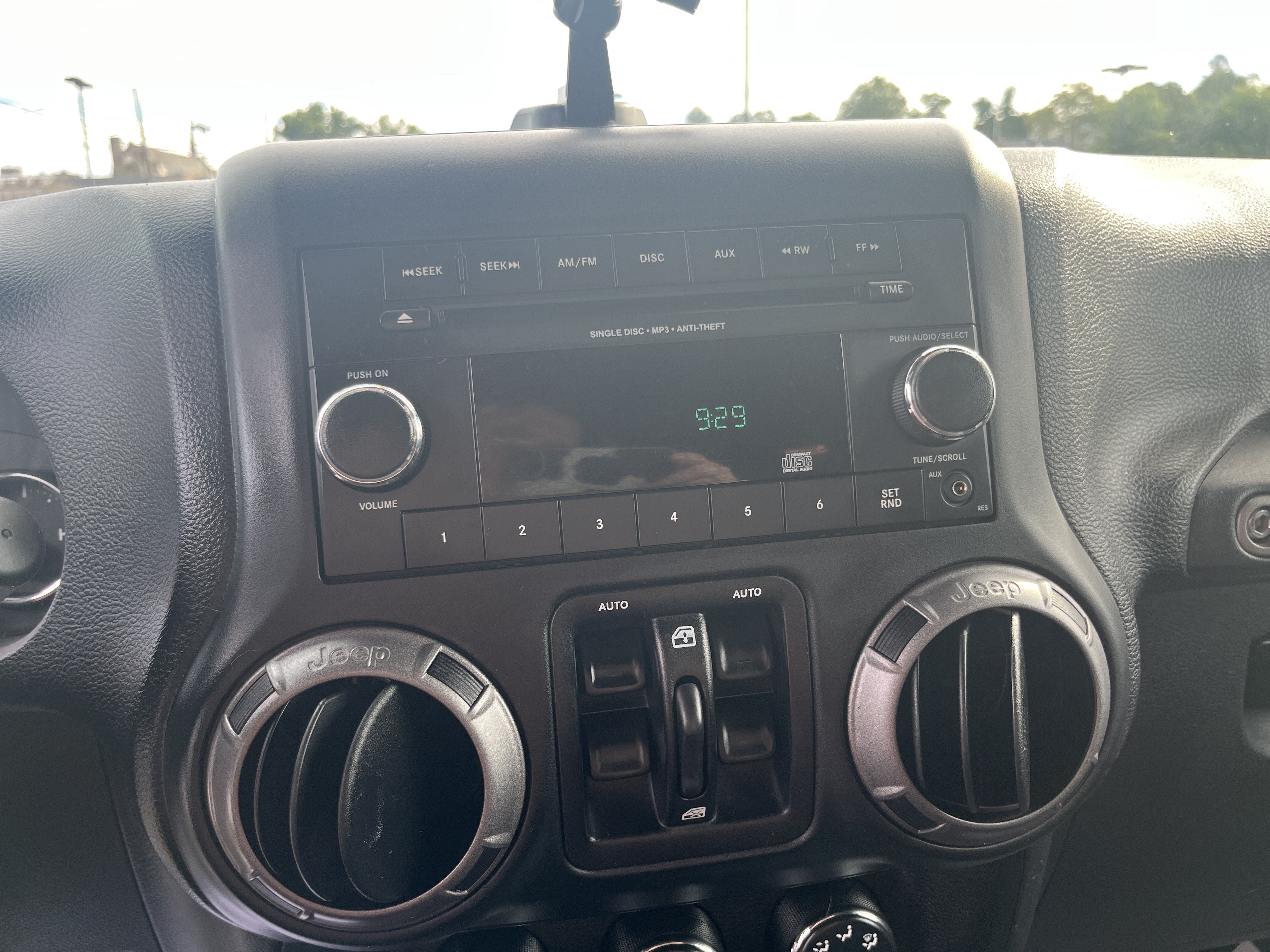 Used 2018 Jeep Wrangler Unlimited Sport S AWD/4WD image 26