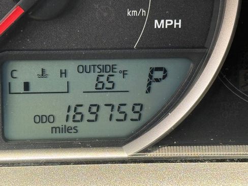 Used 2013 Toyota RAV4 XLE AWD/4WD image 13