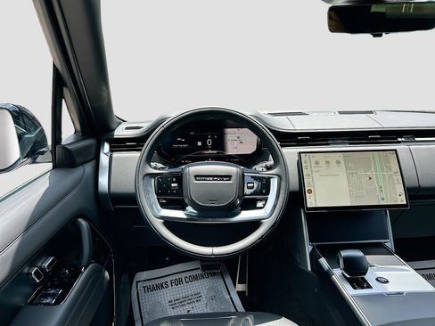 New 2025 Land Rover Range Rover SV image 14