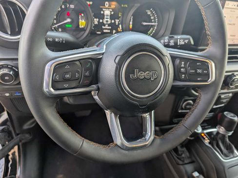 Used 2024 Jeep Wrangler Unlimited Sahara w/ Safety Group AWD/4WD image 16