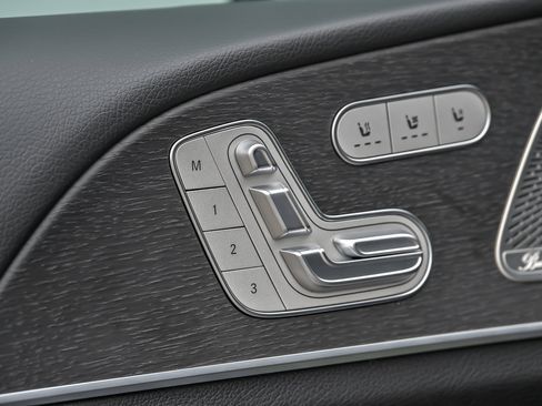 Used 2024 Mercedes-Benz GLE 350 4MATIC w/ AMG Line Exterior image 24