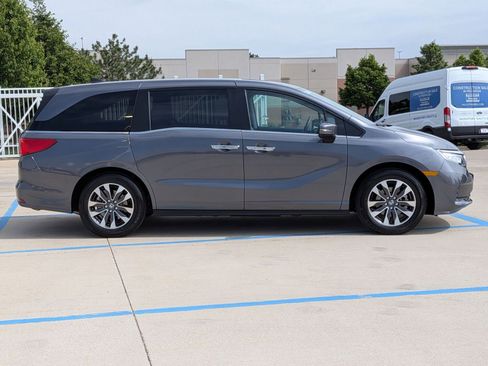 Used 2024 Honda Odyssey EX-L image 5