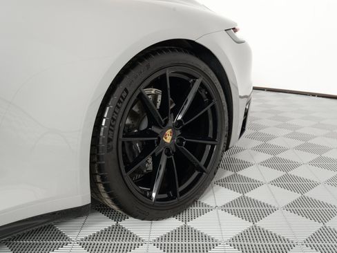 Used 2024 Porsche 911 Carrera RWD image 48
