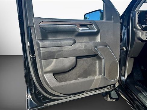 Used 2022 Chevrolet Silverado 1500 LT image 16