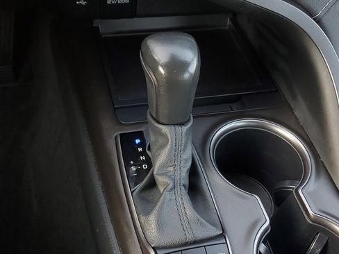 Used 2023 Toyota Camry SE image 28