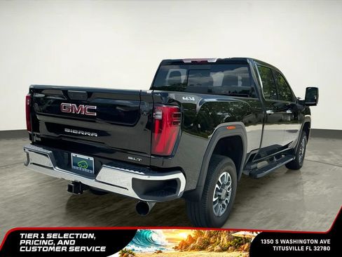 Certified 2024 GMC Sierra 2500 SLT w/ SLT Premium Package AWD/4WD image 9