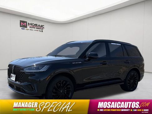 Used 2025 Lincoln Aviator Reserve w/ Jet Appearance Package AWD/4WD image 7