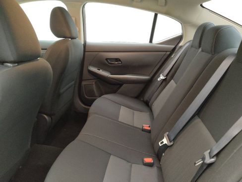 Used 2025 Nissan Sentra SV FWD image 18
