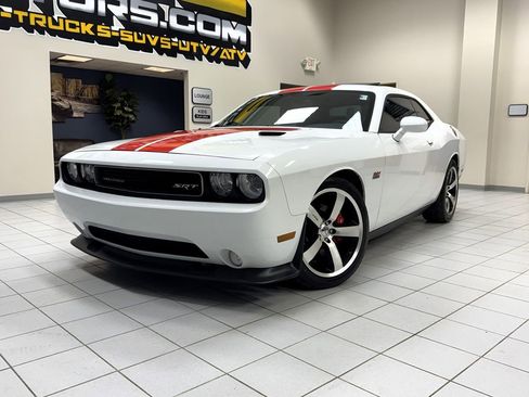 Used 2013 Dodge Challenger SRT8 w/ Harman Kardon Audio Group image 2