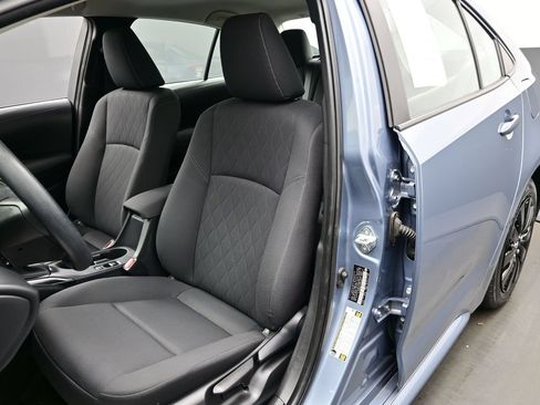 Used 2023 Toyota Corolla LE FWD image 11