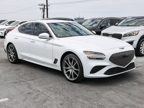 Used 2023 Genesis G70 2.0T AWD/4WD image 3