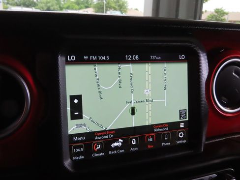 Used 2021 Jeep Wrangler Unlimited Rubicon AWD/4WD image 42