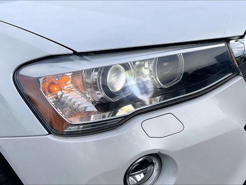 Used 2017 BMW X3 xDrive28i image 31