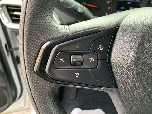 Used 2022 Chevrolet TrailBlazer LT w/ Convenience Package image 21