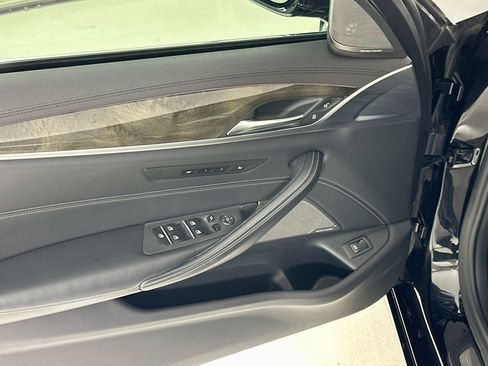 Used 2020 BMW 530i w/ Premium Package RWD image 19