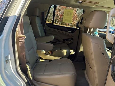 Used 2018 GMC Yukon SLT w/ Open Road Package image 11