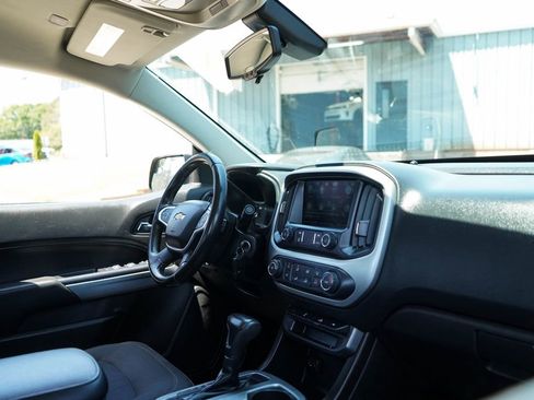 Used 2020 Chevrolet Colorado LT AWD/4WD image 13