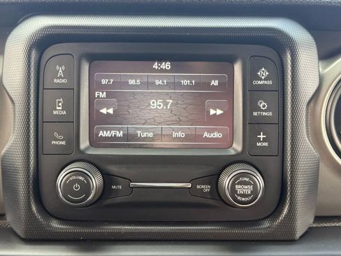 Used 2019 Jeep Wrangler Unlimited Sport S AWD/4WD image 9