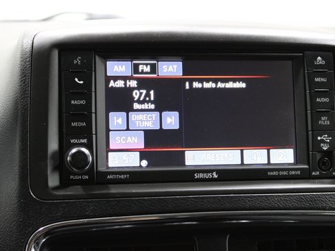 Used 2017 Dodge Grand Caravan SE w/ Power Window Group FWD image 13