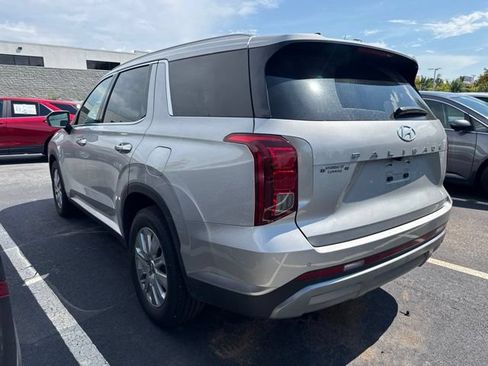 Used 2025 Hyundai Palisade SEL FWD image 3