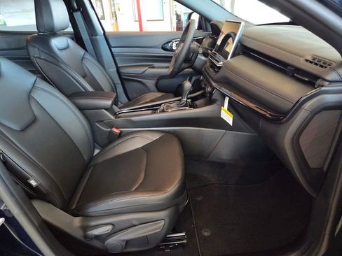 New 2026 Jeep Compass Limited image 13