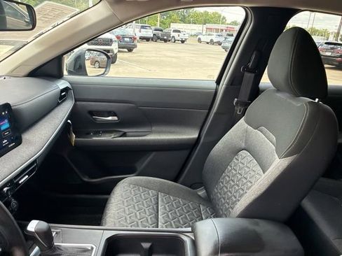 Used 2026 Nissan Kicks SV w/ Charging Package FWD image 16