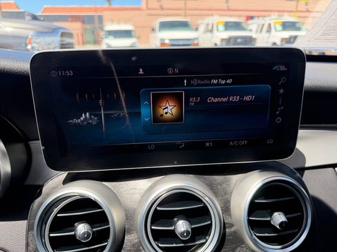 Used 2019 Mercedes-Benz C 300 Sedan image 23