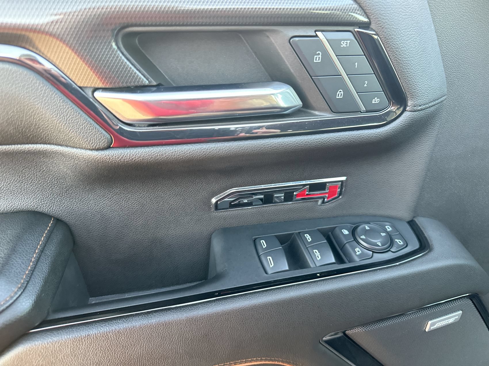Used 2024 GMC Sierra 1500 AT4 w/ Technology Package AWD/4WD image 12