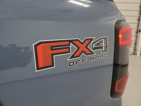 Used 2024 Ford Ranger Lariat w/ FX4 Off-Road Package image 8