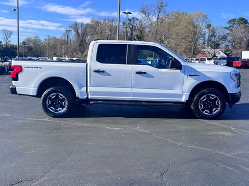 Used 2023 Ford F150 Lightning Pro image 4