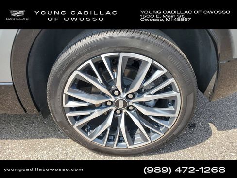Certified 2025 Cadillac XT4 Sport AWD/4WD image 32