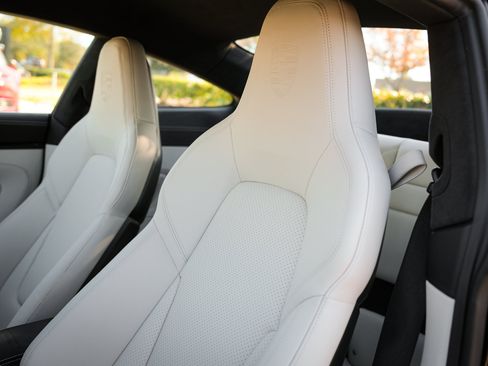 Used 2026 Porsche 911 GT3 RWD image 31