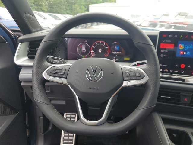 New 2026 Volkswagen Tiguan SE R-Line FWD image 25