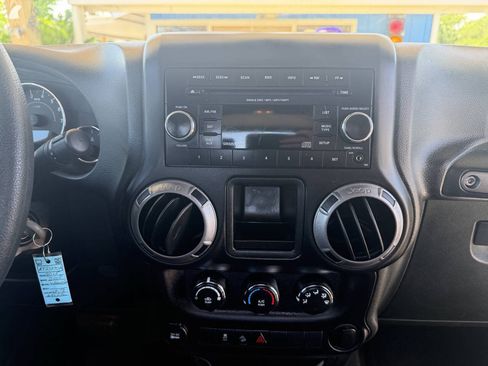 Used 2015 Jeep Wrangler Sport AWD/4WD image 19