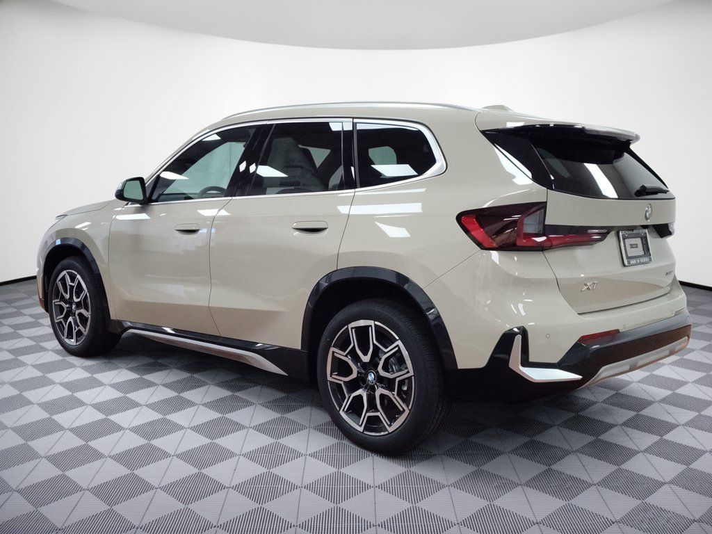 Certified 2026 BMW X1 xDrive28i w/ Convenience Package AWD/4WD image 3
