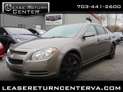 Used 2010 Chevrolet Malibu LT w/ Premium Mat Package image 1