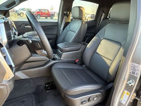 New 2025 GMC Canyon Elevation w/ Convenience Package RWD image 24