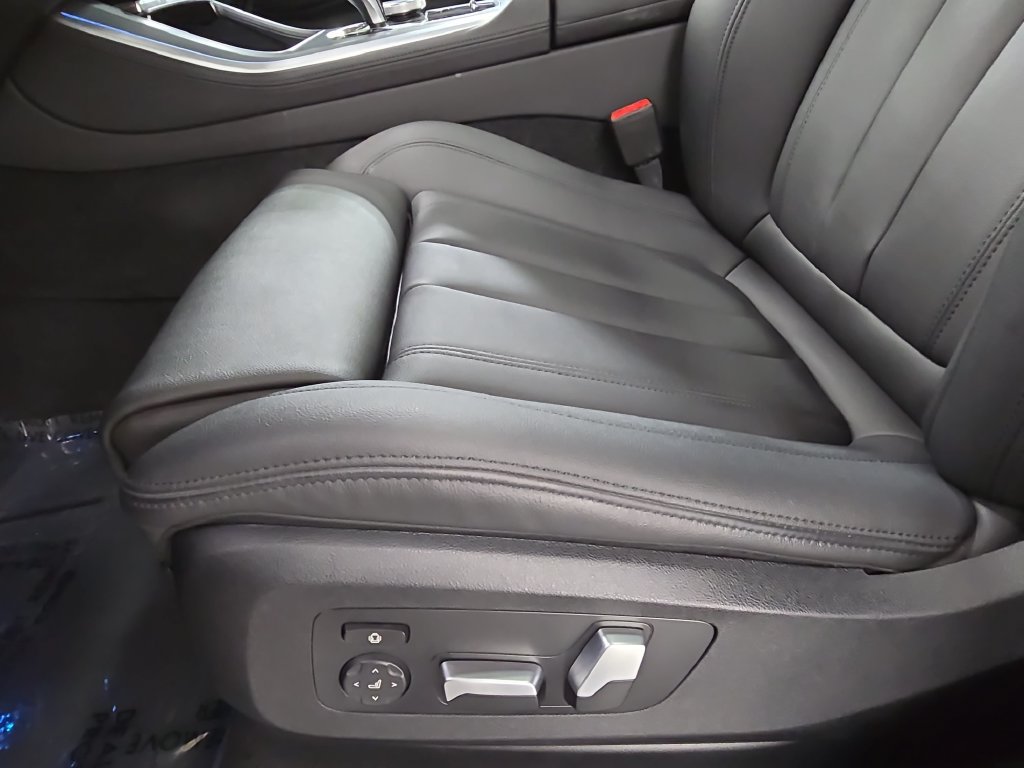 Used 2022 BMW X5 xDrive45e AWD/4WD image 23