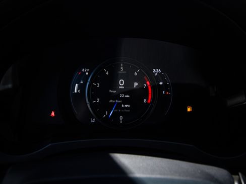 Used 2022 Lexus IS 350 F Sport image 21