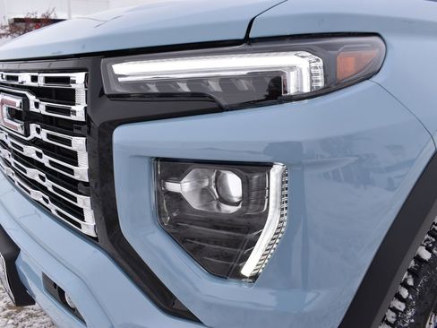 New 2026 GMC Canyon Denali image 13