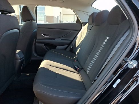 Certified 2023 Hyundai Elantra SEL image 10