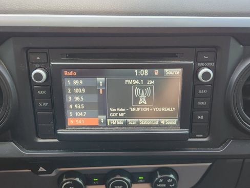 Used 2019 Toyota Tacoma SR w/ SR Convenience Package RWD image 20