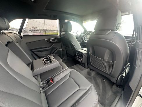 New 2025 Audi Q8 Premium Plus image 27