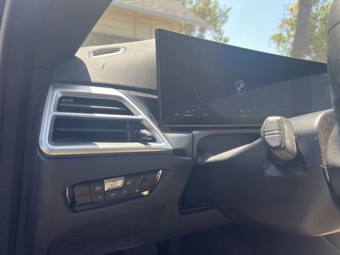 Used 2025 BMW 230i Coupe w/ Convenience Package RWD image 18