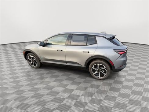 New 2026 Chevrolet Equinox EV LT image 6